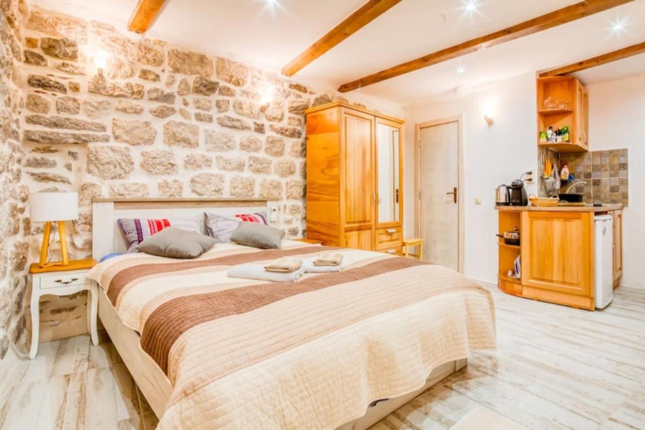 Kotor Bagus - Cozy Boutique Old Town Studio With Seaview Terrace Exterior foto
