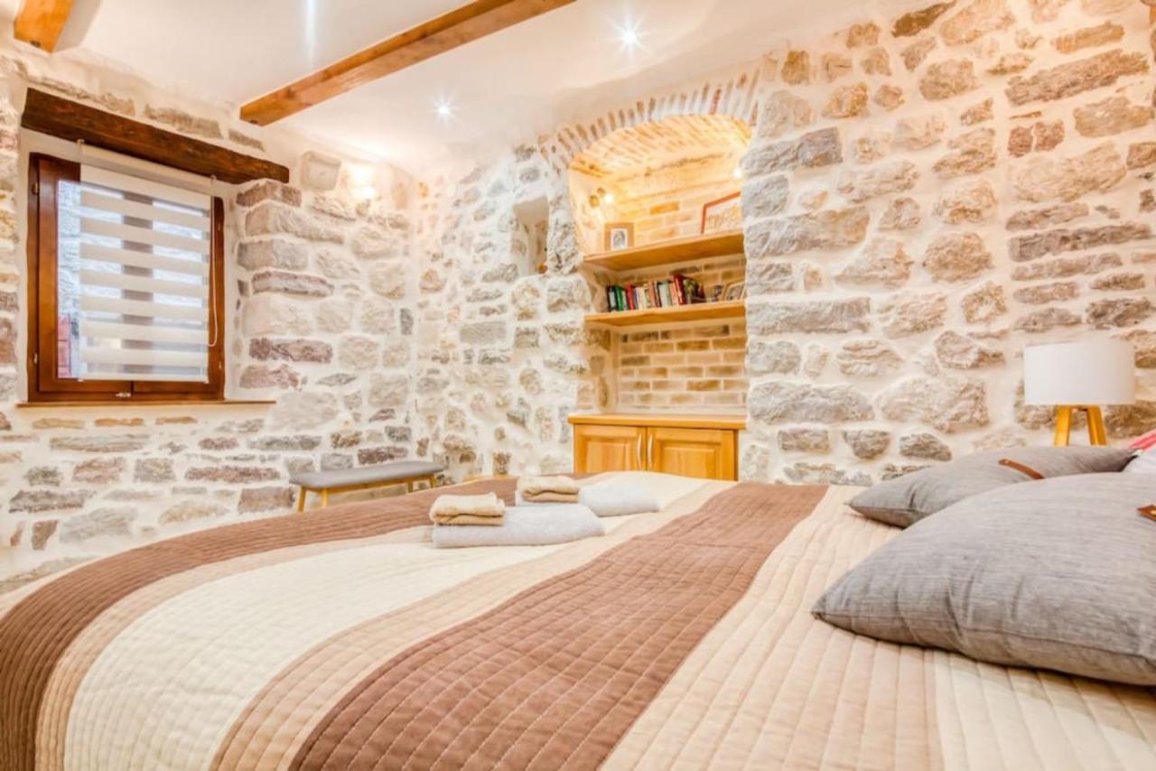 Kotor Bagus - Cozy Boutique Old Town Studio With Seaview Terrace Exterior foto